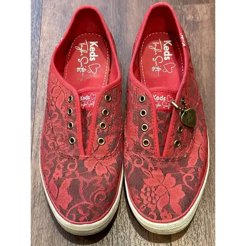 Taylor Swift  x Keds Red Lace Overlay w/ Guitar Pick Charm Size 7.5 EUC!!! - Image 2