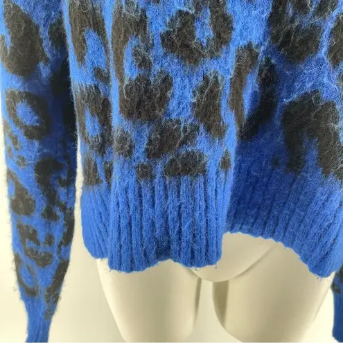 Sweaty Betty  Women’s Jacquard Electric Blue Leopard Print Mohair Sweater Small