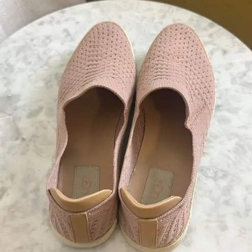UGG  Sammy‎ Wavy Knit Sneaker Pink Size 10