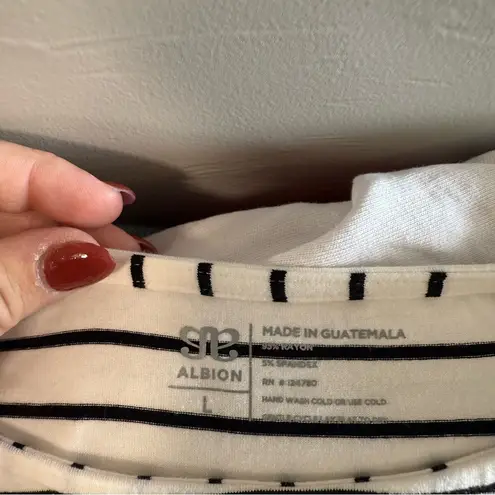 ALBION FIT Albion Women's Stretchy Crewneck Top Blouse Black White Stripe Venice Lounge L