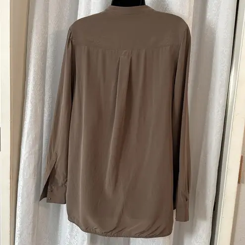 Vince  SILK BLOUSE SZ: 10