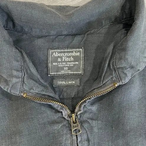 Abercrombie & Fitch  • linen popover shirt