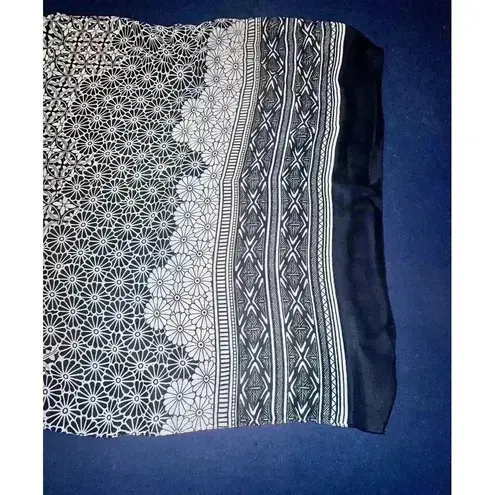 Big Buddha Women Black White Scarf One Size