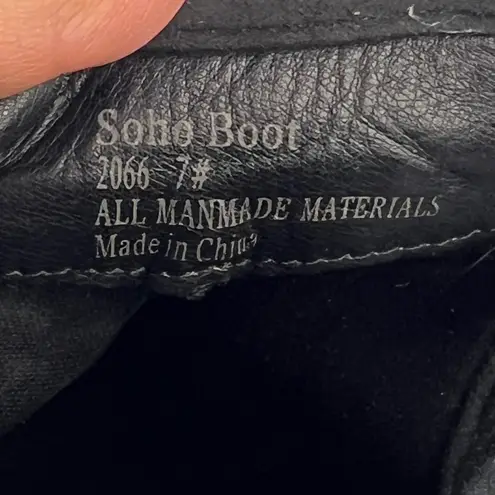 Seven7 Women's Soho Boot Black Suede CutOut Side Block Heel Ankle Booties Size 7