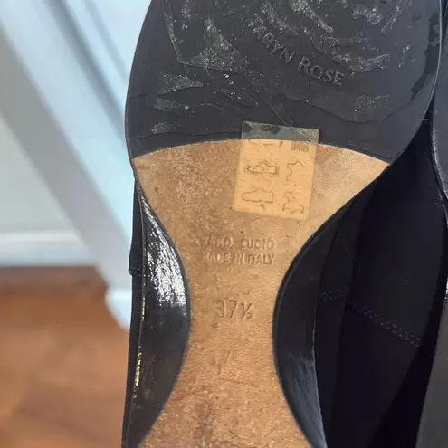 Taryn Rose slip on wedge flats cap toe size 37.5