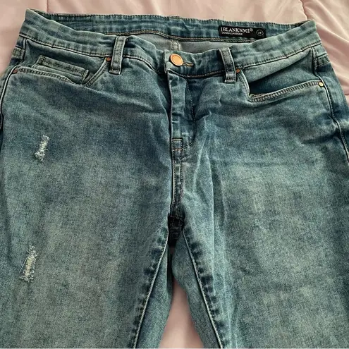 BLANK NYC  Skinny Classique distressed blue medium wash jeans, size 28” low rise