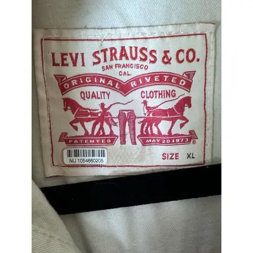 Levi's New White  Overalls Size XLarge