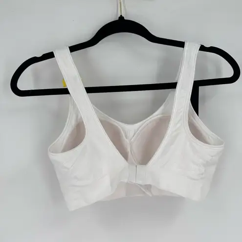 NWT Bali Women's Comfort Comfortflex Fit Seamless Shaping Wireless Bra Medium White