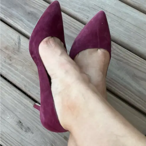 Comfy pretty mid heel pumps๐๐ Purple Size 9.5