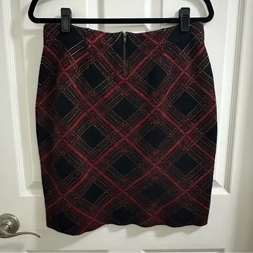 J. McLaughlin  Plaid Pencil Mini Skirt Women’s size Medium Black Red Green Gold