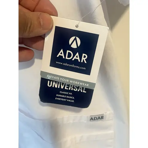 ADAR Universal Smock Scrub Top Unisex Size XL White Snap Front Short Sleeve NWT