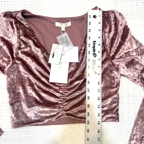 WAYF small ruched crushed velvet puff sleeve crop top TLS2 3038