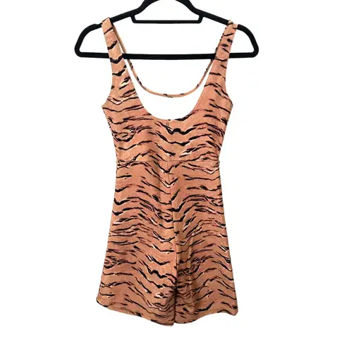 We Wore What Scoopneck Tigerprint Bodysuit Sz Medium