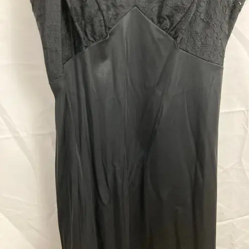 Vanity Fair VTG Womens S Black Lace Trim Slip Dress Coquette Romantic Feminine