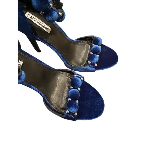 Cape Robbin Blue Velvet Pom Pom Sandals Size 8.5