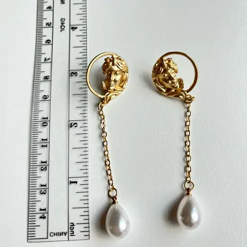 Unique Gold Goddess Face Earrings Long Pearl Dangle Baroque Style Gift new