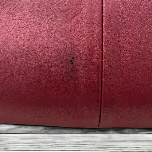 Stone Mountain Red Pebbled‎ Leather Shoulder Purse