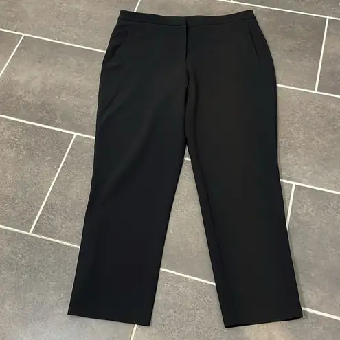 Lululemon  On The Move Pant *28" size 12
Black