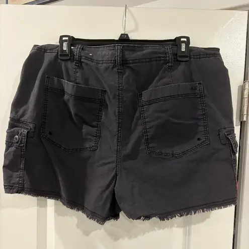 American Eagle  Black Shorts - Image 2