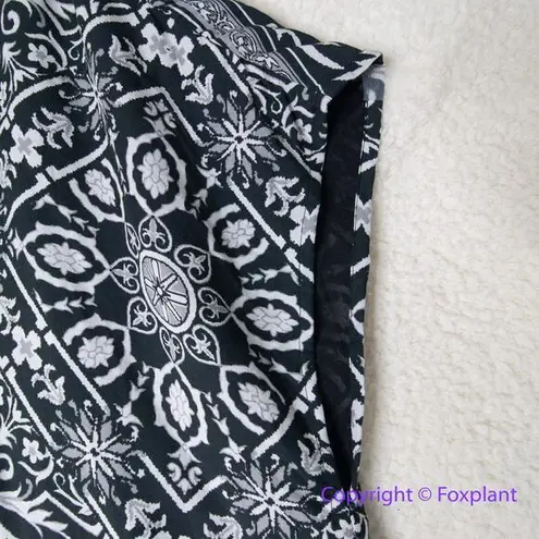 Tolani Trinity Print Shift Dress Size 3X Black Gray Vneck Relaxed Fit Casual