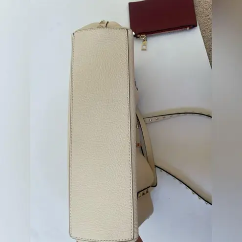 Valentino Garavani Off White leather Rockstud convertible small tote bag