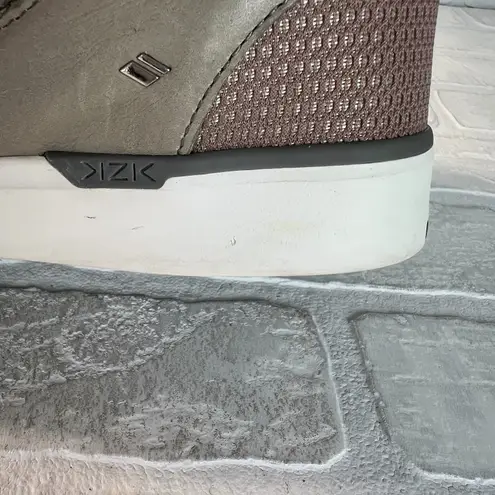 Kizik Miami Sneakers Womens 8 M Gray Metallic Leather Comfort Slip On Hands Free