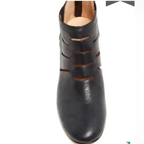 Aquatalia Marvin K Freida Waterproof Cutout Bootie Black Leather, Womens Size 8