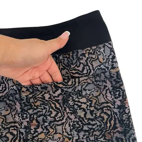 Athleta  Trekkie North Jogger Multicolor printed Athletic Pants Activewear Size 8