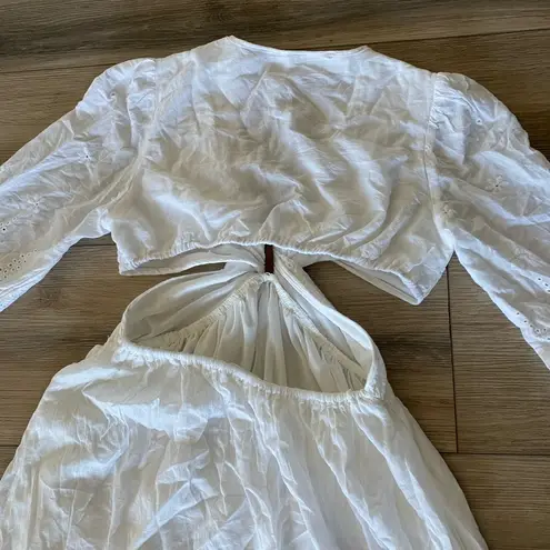 Show Room white dress Size 4