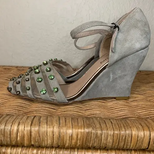 Anthropologie  Faryl Robin Gray Suede Wedges with Jeweled Open Toes Size 8