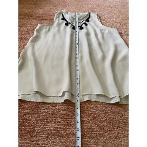 I Need I Sleeveless Beige Blouse M Black Tassel Chain Detail Made in Korea Tan Size M
