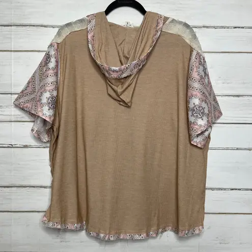 POL  Daisy Floral Oversized Short Sleeve Hoodie Tan Size Small