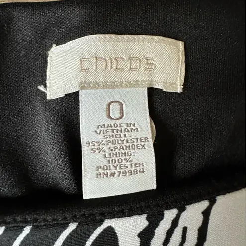Chico's  Womens Size Small Floral Black White Crewneck Stretch