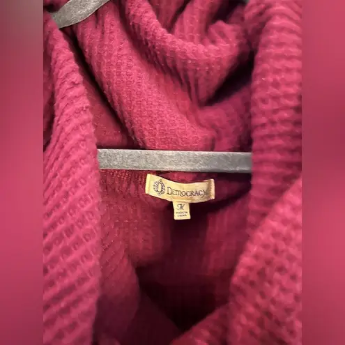 Democracy M Purple-Burgundy Cowl Neck Waffle Knit Pullover Top