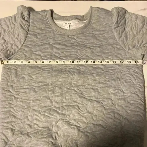 Nine West  Women's‎ Gray Short Sleeve Quilted Cozy Puff Sleeve Top Size Medium