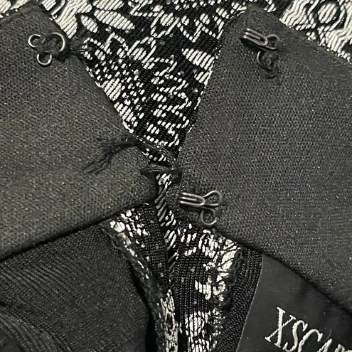 XScape Women’s tank top by Joanna chan size large flaw