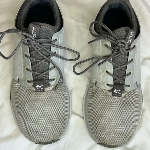 Kuru atom cloud athletic sneakers women 7.5 Gray lace up casual shoe