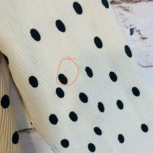 Maison d'Amelie Polka Dot Ruffle Top Large Long Sleeve Mock Neck Classiccore White