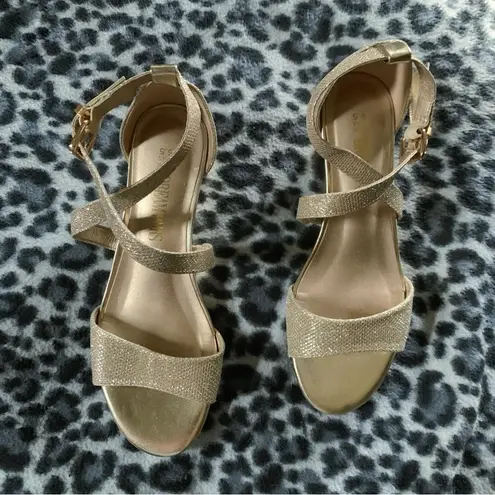 Dream Paris DREAM PAIRS Jones Gold Open Toe Low Heel Wedge Sandals 6.5