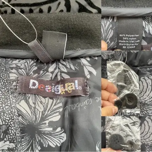 Desigual Medianoche Flocked Velvet NWT,
Puffer Jacket size small