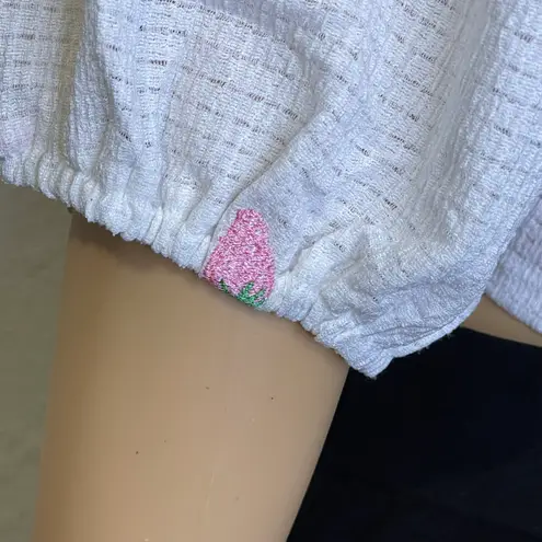 Love & Piece Strawberry Printed 5/8 Sleeve Waist Tie Crop Top White Pink Large