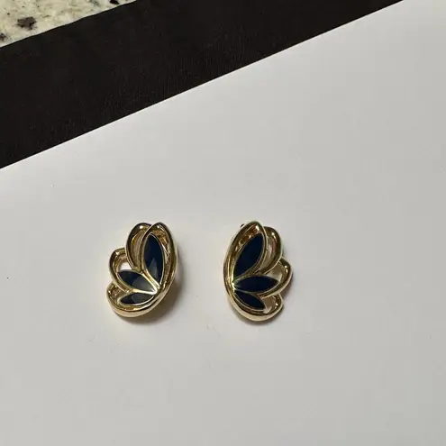 Trifari Signed Blue Enamel Clip On Earrings Gold Tone