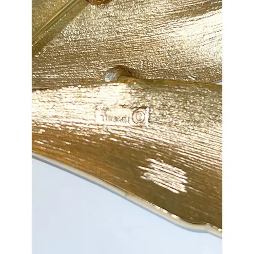 Trifari Vintage Crown  White Enamel & Goldtone Leaf Brooch Signed Nice Calla Lily