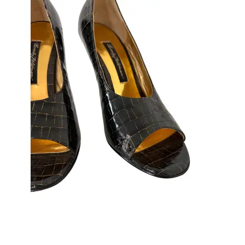 BEVERLY FELDMAN Patent Leather Snake Print Heels Size 7 Black