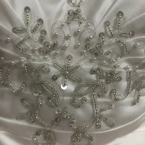 Gorgeous Beaded Corset Tie Wedding Dress NWOT 💍 Size 6