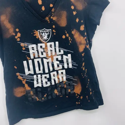 The Las Vegas Raiders Short Sleeve Glitter Shirt Size XL