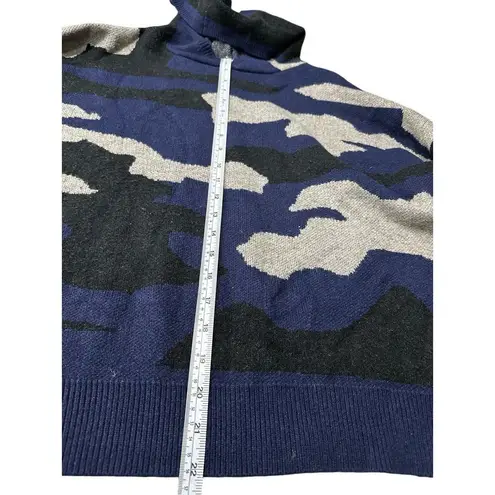 Elan Camo Oversized Hoodie Sweater, Size M