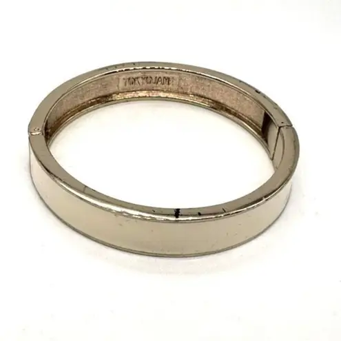 Tokyo Jane Off White Enamel Goldtone Bangle Bracelet Gold