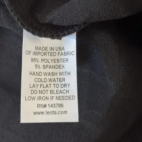 Leota NWT Nordstrom Size S Black Pull-on Straight Pencil Mini Skirt Classic