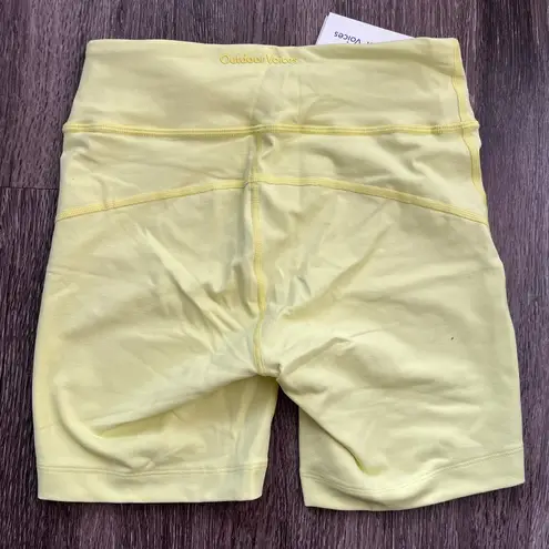 Outdoor Voices NWT  Move Free 6” Short